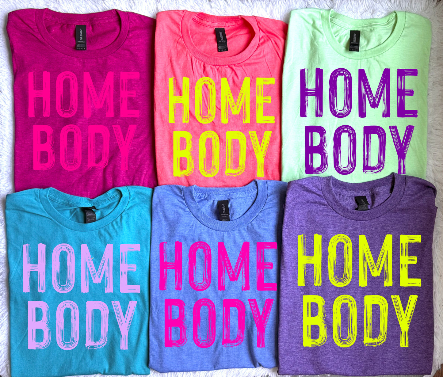 GILDAN - Homebody Sketch Graphic Tee - RTS