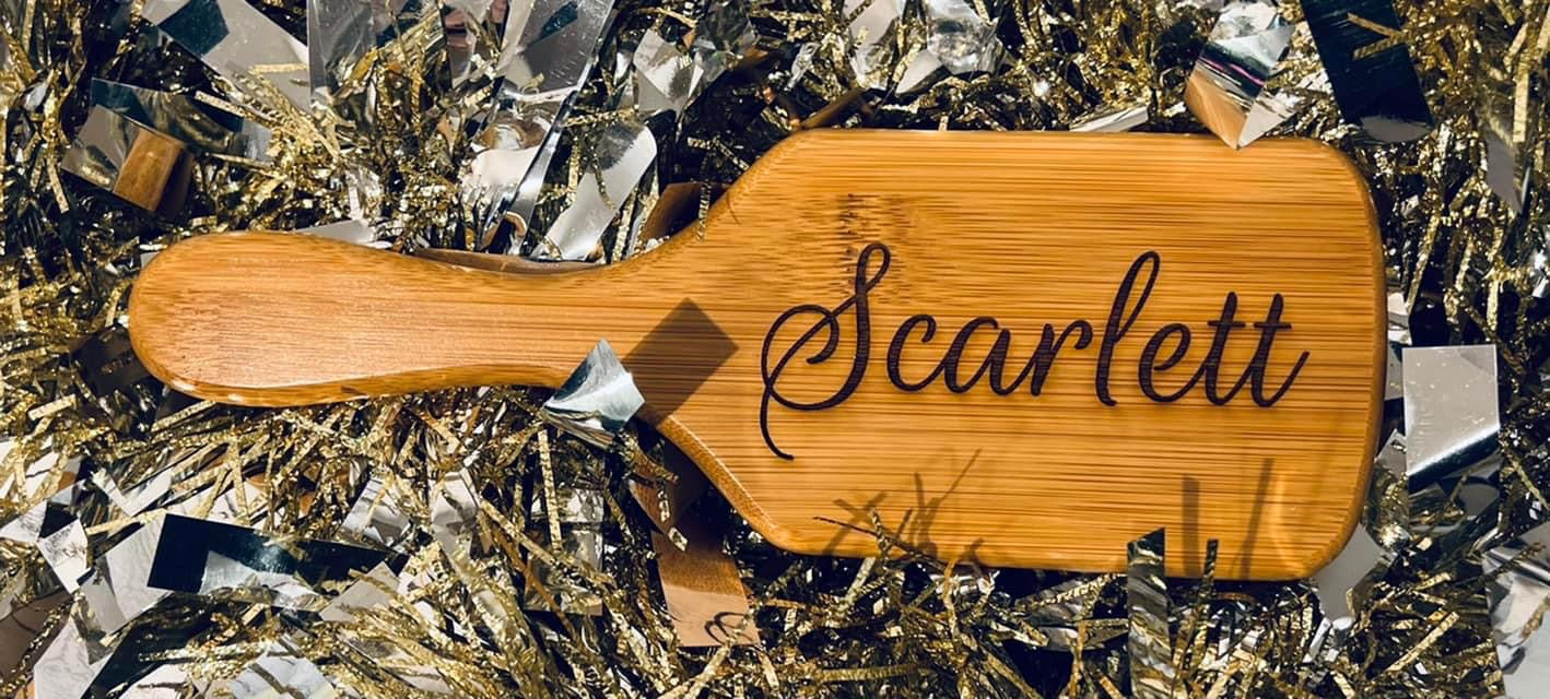 Engraved wooden brushed